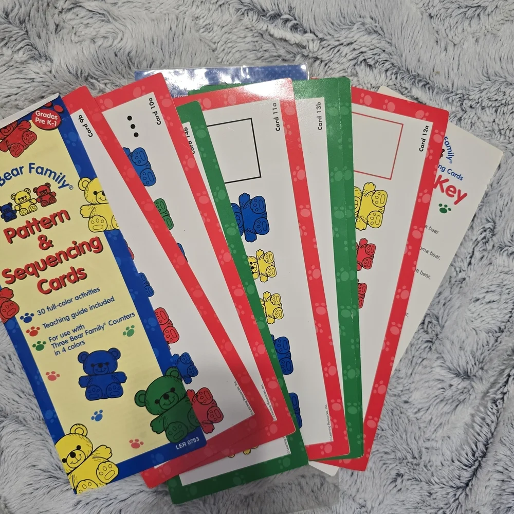 Three Bear Family Pattern & Sequencing Cards Learning Resources